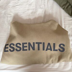 ESSENTIALS HOODIE